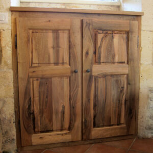 placard intégré noyer traditionnel