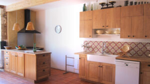 Cuisine sur mesure chêne massif agencement