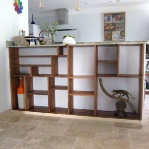 Bibliothèque bois massif niches caisson ormeau poirier noyer